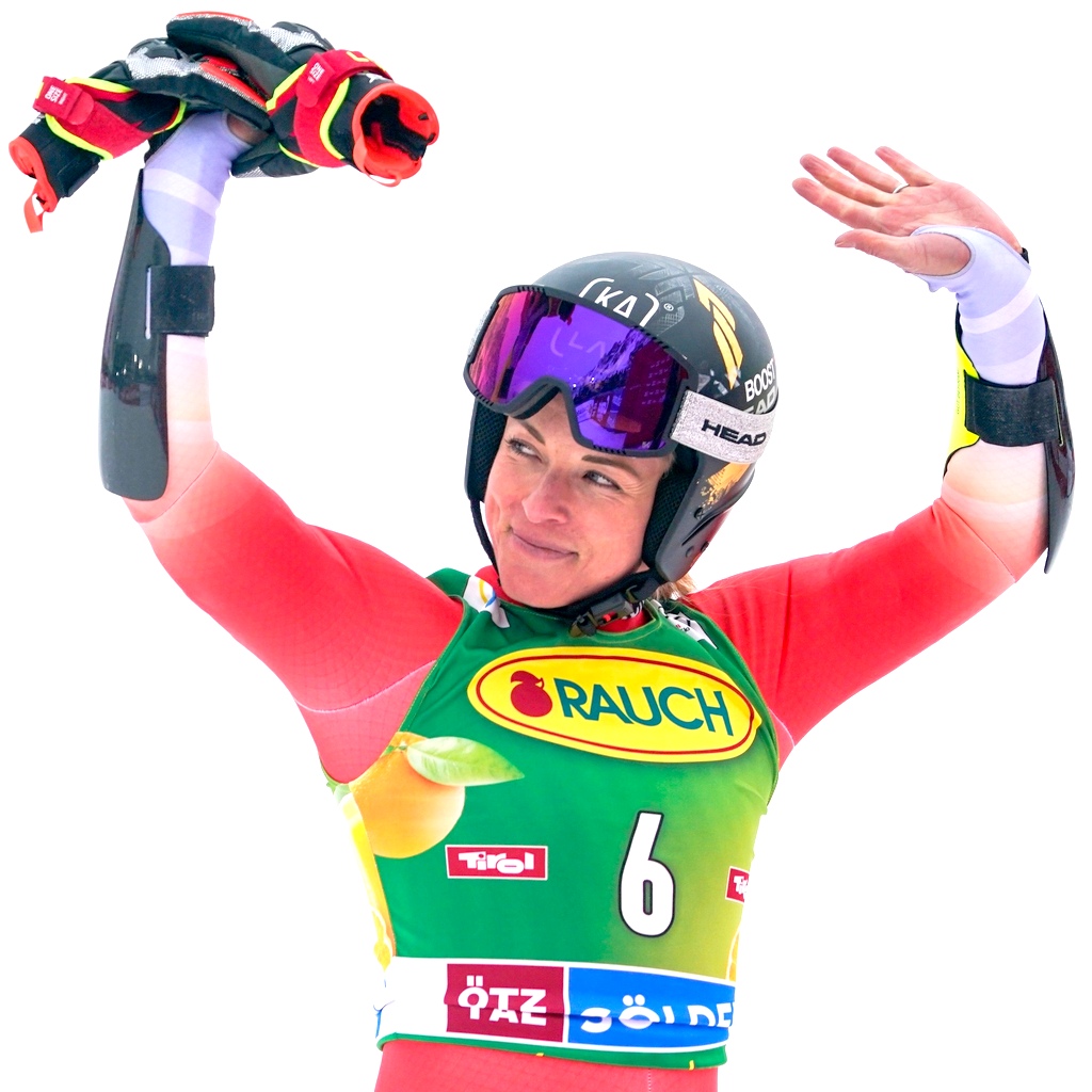 лара закриває сезон