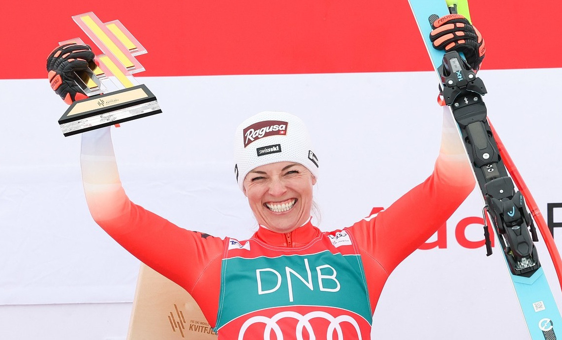 зубаста ларця